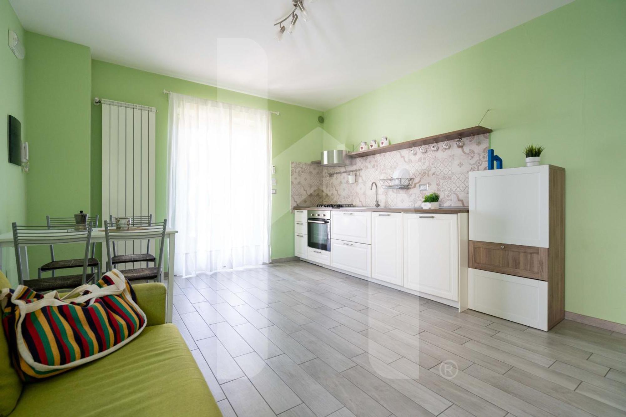 דירות פינטו Homiday - Residenza D'Annunzio מראה חיצוני תמונה